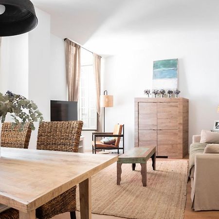 Apartamento De Lujo En Plaza Del Teatro Daire Málaga Dış mekan fotoğraf