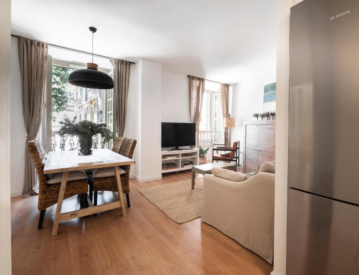 Apartamento De Lujo En Plaza Del Teatro Daire Málaga Dış mekan fotoğraf