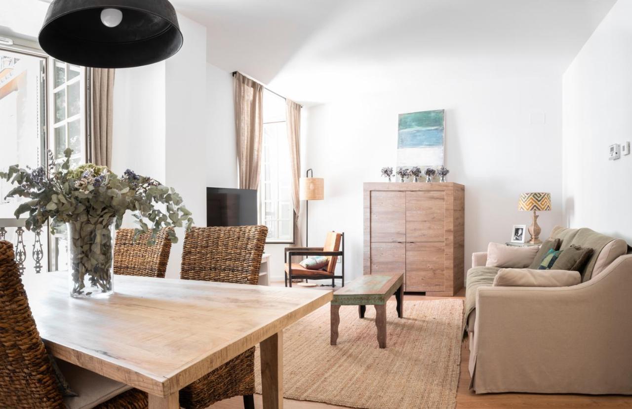 Apartamento De Lujo En Plaza Del Teatro Daire Málaga Dış mekan fotoğraf